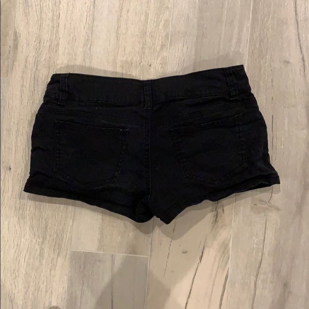 Black Forever 21 shorts - Picture 3 of 3